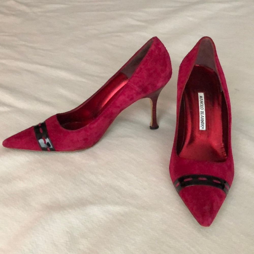 Manolo Blahnik magenta high heels